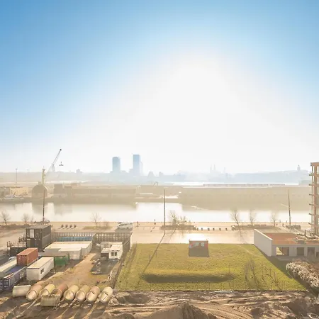 Sixt Haven, Panoramisch Oosteroever,